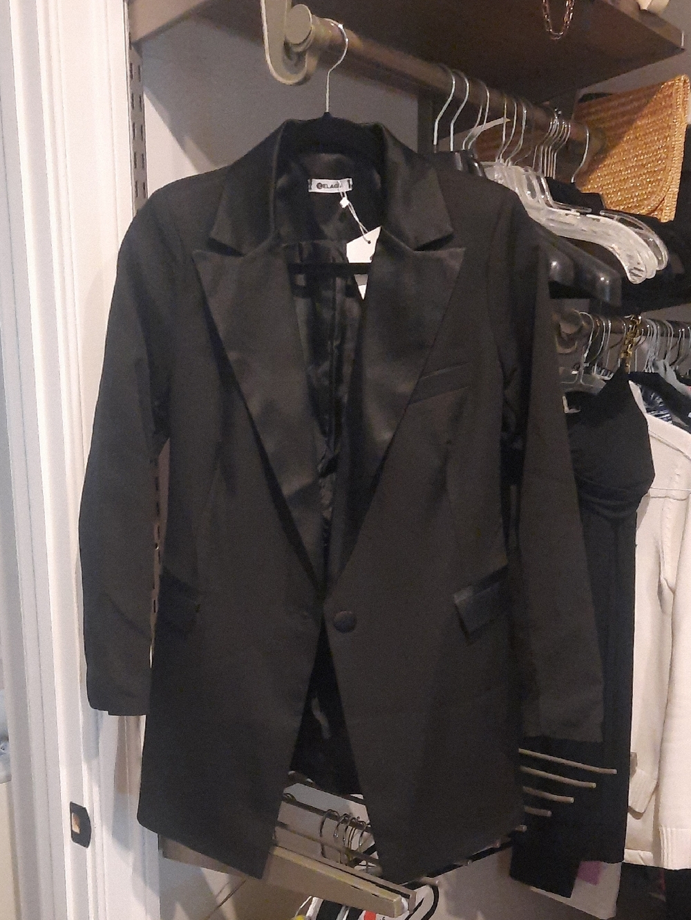 Elagia Black Satin-Trim Tailored Tuxedo Jacket